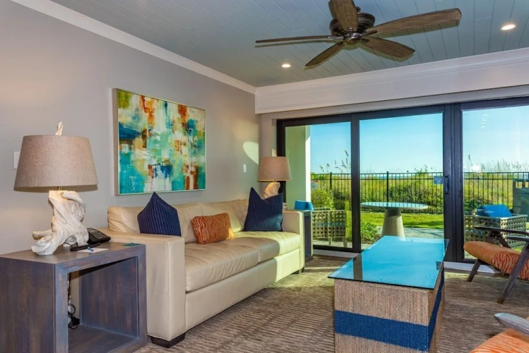 1 Bedroom Double Suite oceanfront