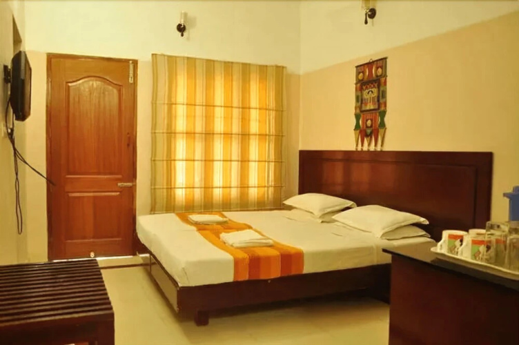Green Palm Resort