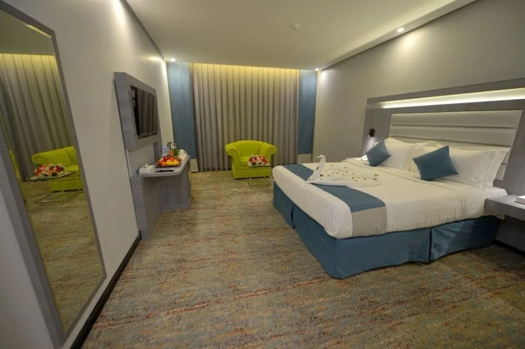 Standard Double room with city view