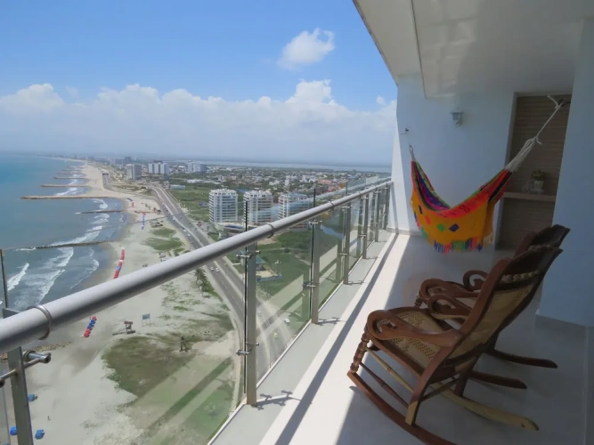 2 Bedrooms Apartment beachfront