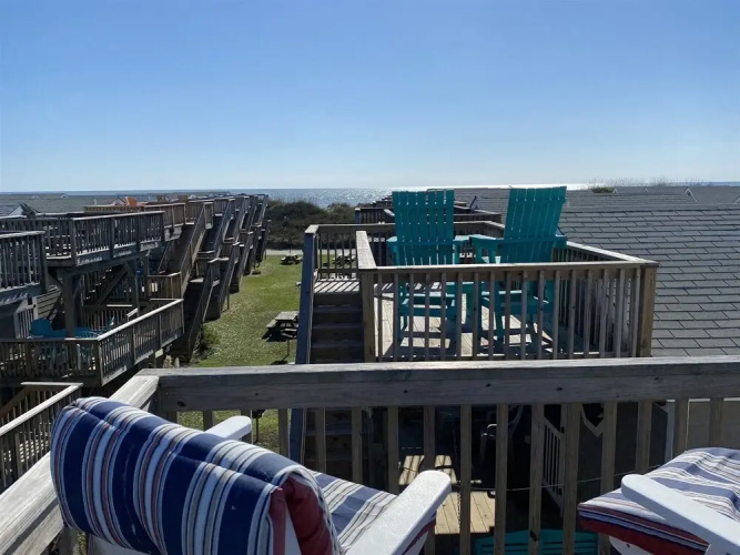 13 Dry Dock Studio Bedroom Condo by RedAwning