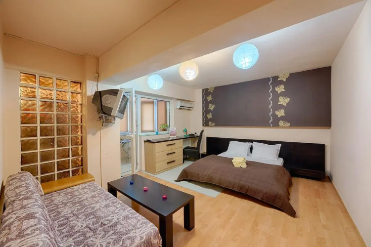 Eastcomfort Romana Square