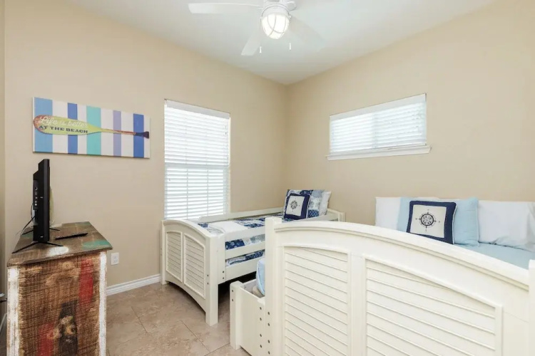Fun 2 Bedroom Pets Pool Sleeps 6
