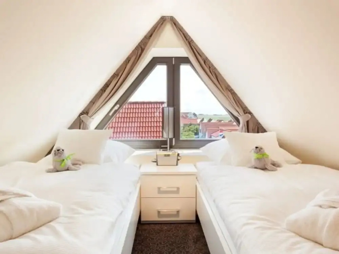 Reethuus Sud Modern Retreat