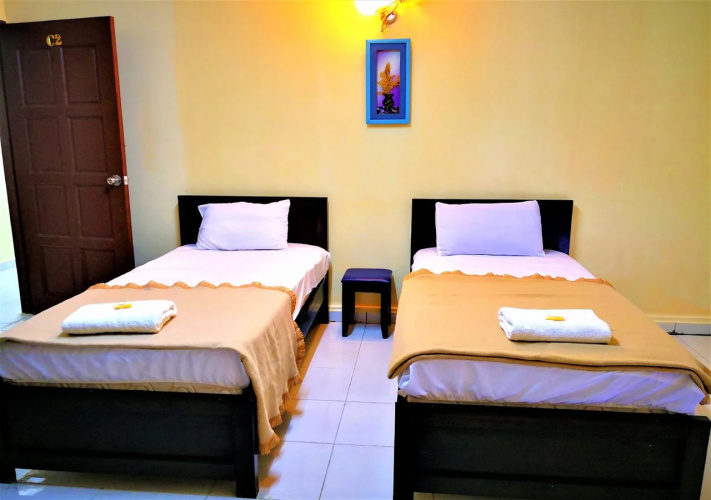 Zahaar Hotel