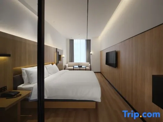Superior Double room with city view
