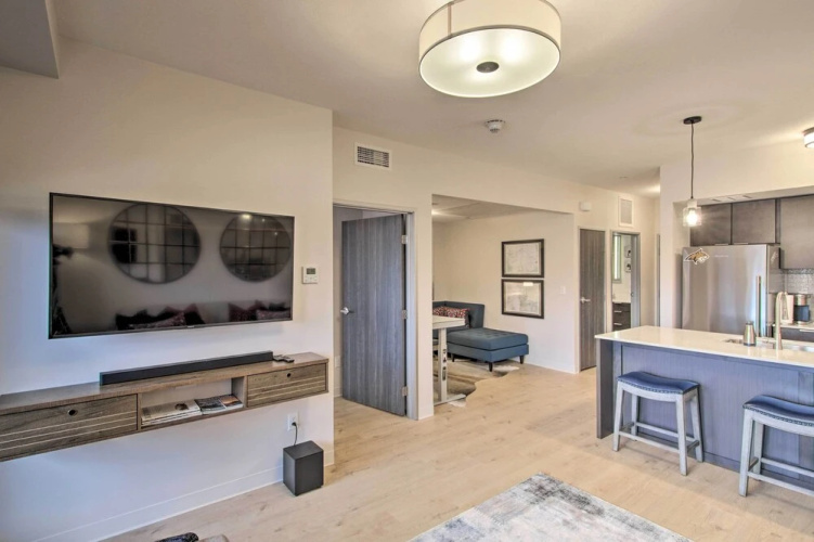Chic Bozeman Apartment - 1 Block Off West Main St!
