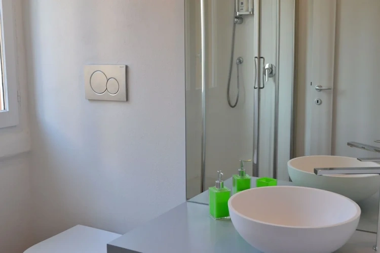 1 Bedroom Deluxe Apartment with courtyard view