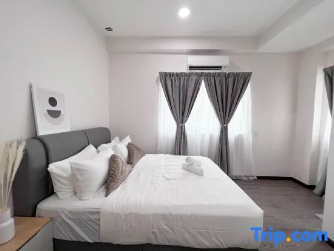 2 Bedrooms Quadruple Apartment