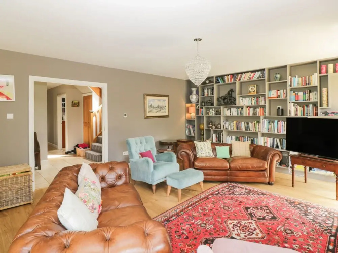 Innisfallen House