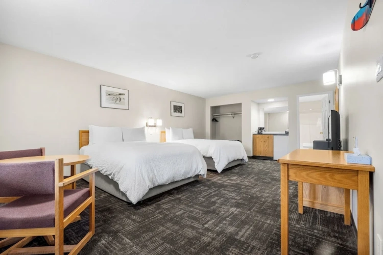Superior Quadruple room