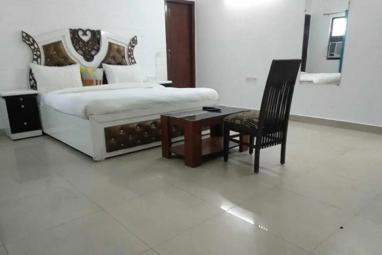 Hotel Red Stone