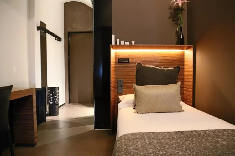 Business Single room with view