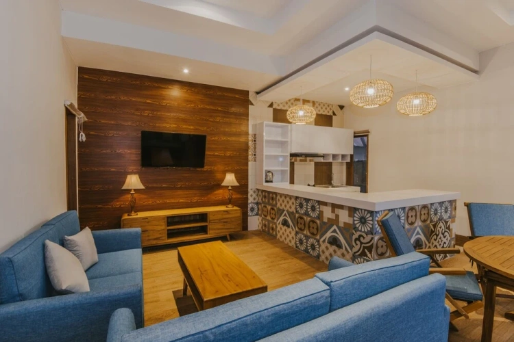 2 Bedrooms Villa
