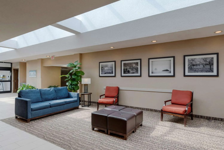 Comfort Inn The Pointe
