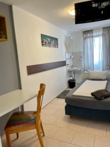 Standard Single room