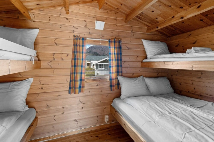 Economy room