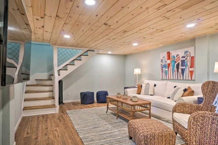 4 Bedrooms Cottage with balcony