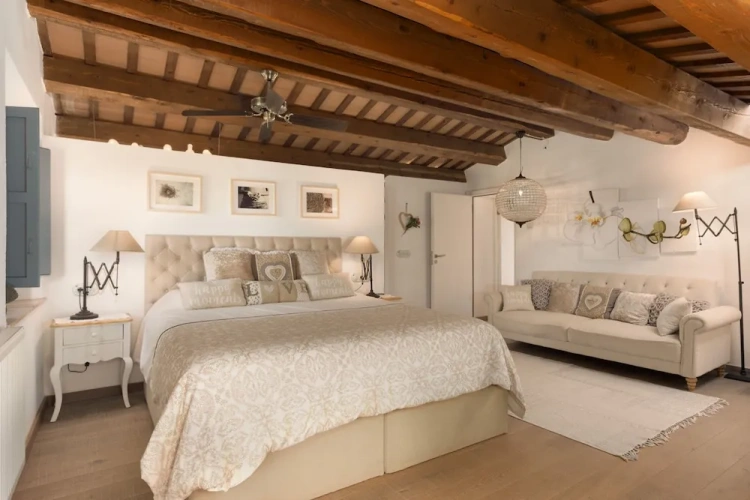 Standard Double room with balcony