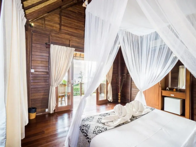 Bungalow with sea view
