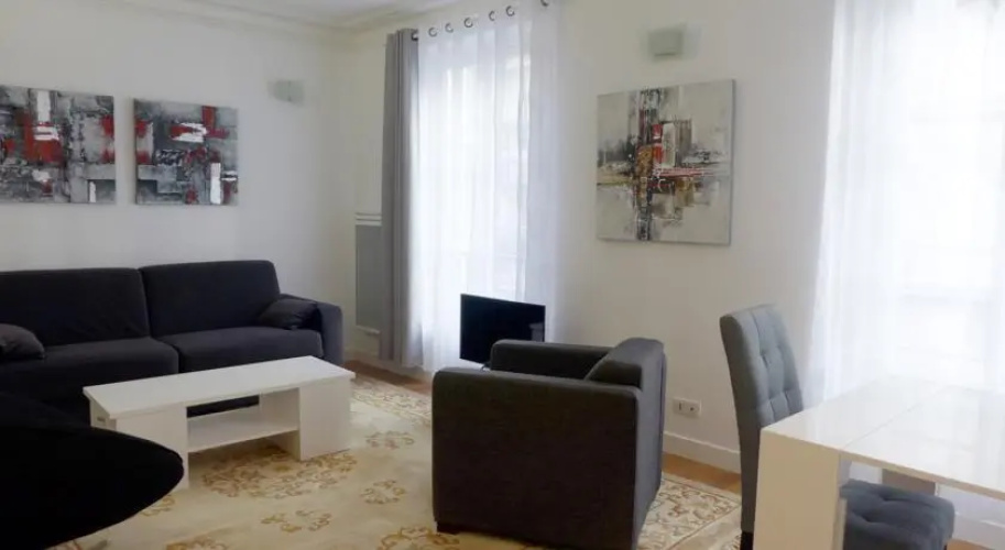 Apartment Poncelet