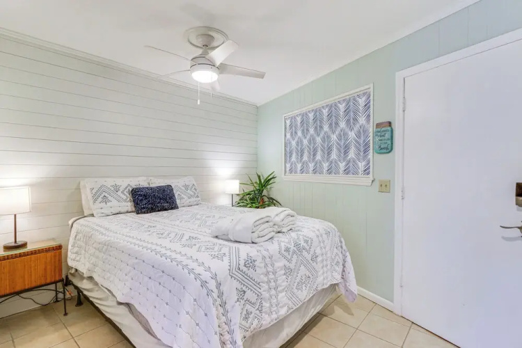 Pool & Beach Access: Hilton Head Coastal Condo
