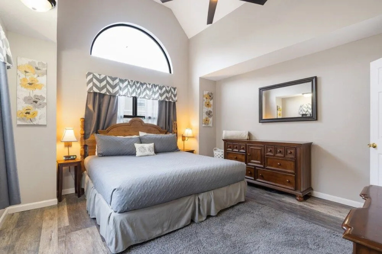 An Un-fore-gettable Time - Shared Pool & Near Lake