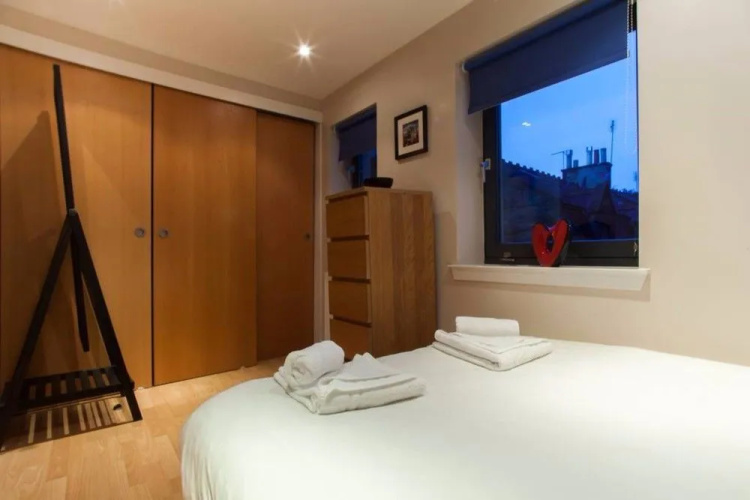 1 Bedroom West End Apartment