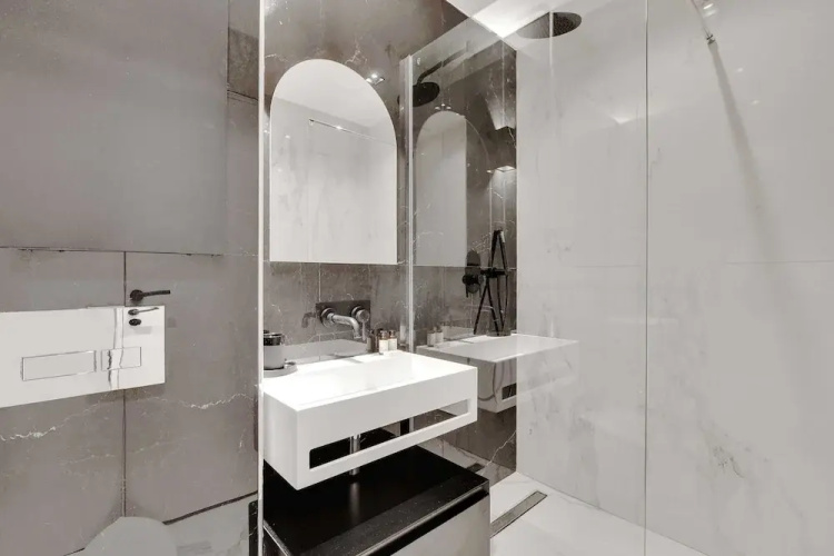 Authentic apt - 2br/6p - Rue des Martyrs - Opera