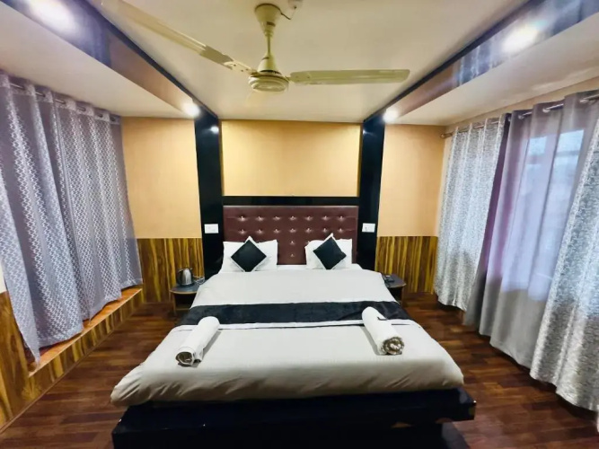 Hotel Luxury Inn