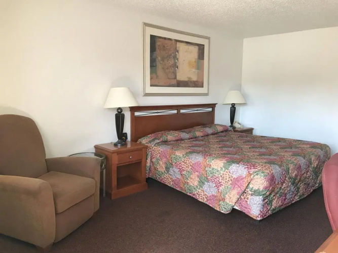 Copper Manor Motel