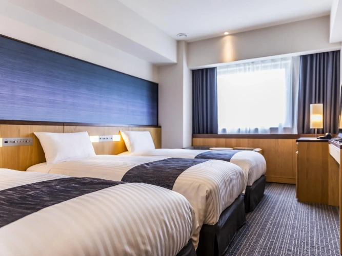 Triple room