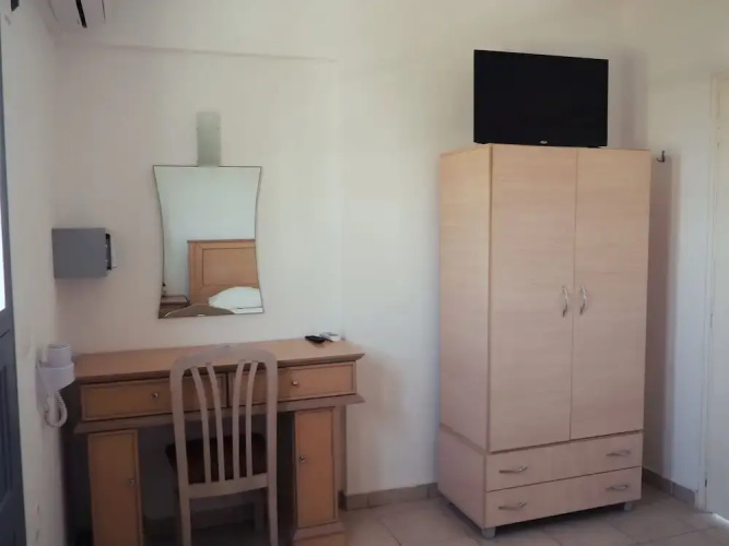 Leon Lux Apartments