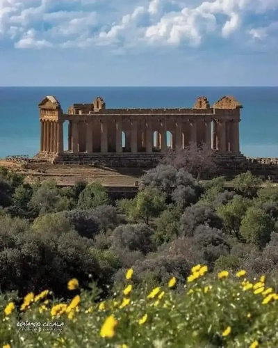 La scala di Athena