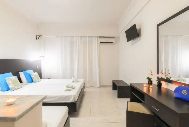 Mouria Studios & Apartments