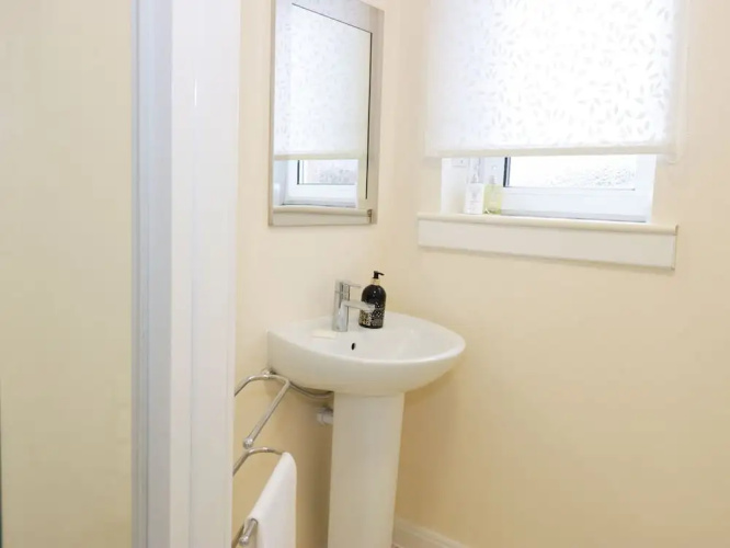 4/1 Orchard Brae, Edinburgh