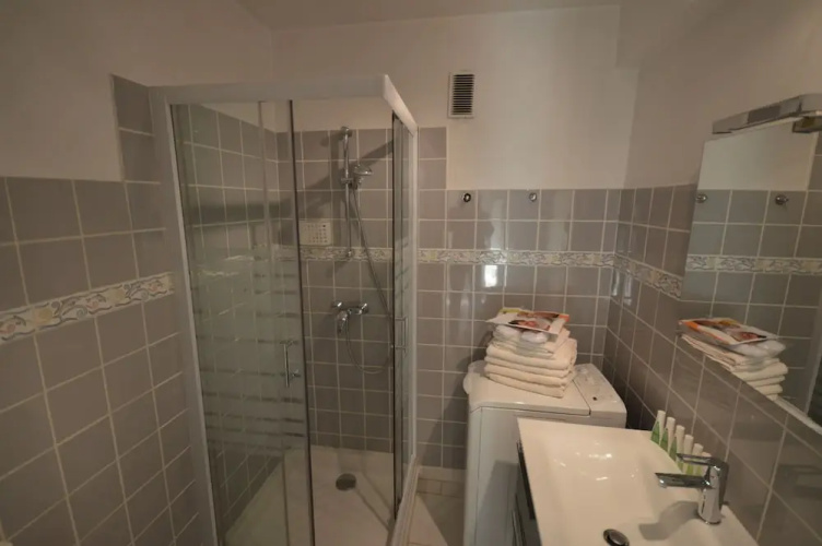 Central and well equipped one-bedroom flat Marie Antoinette