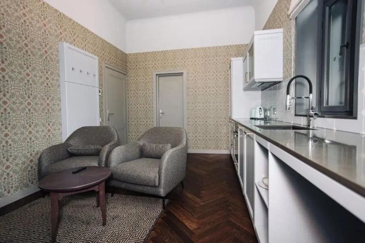 1 Bedroom Apartment