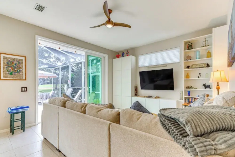Private Pool & Golf Course Views: Pet-friendly Gem
