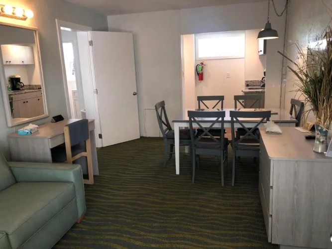 Deluxe Suite