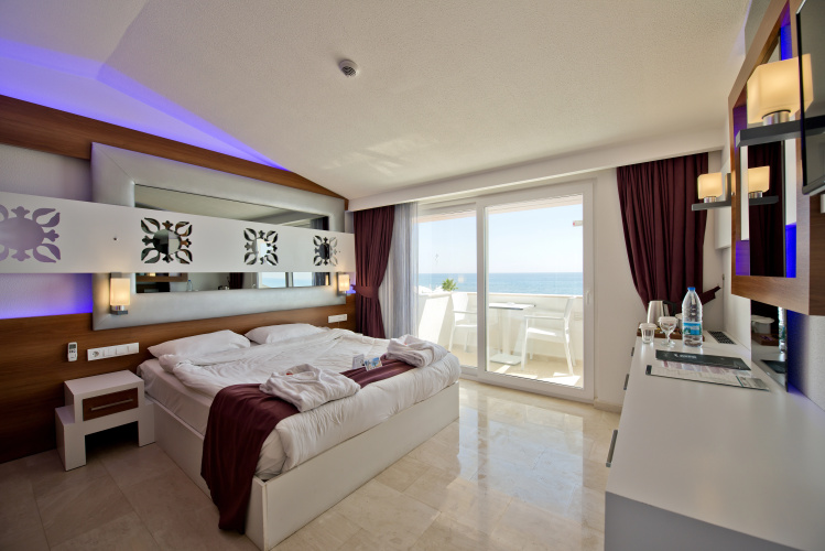 Flora Garden Beach Hotel