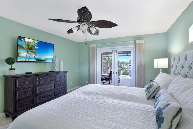 Shalimar Waterfront Pool Home