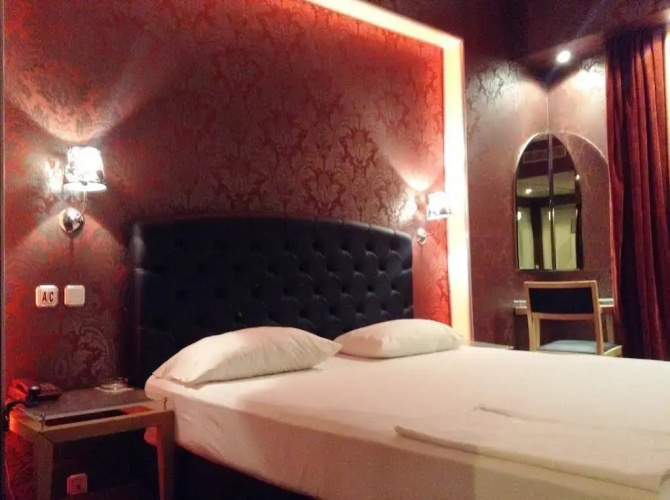 Kreoli Hotel