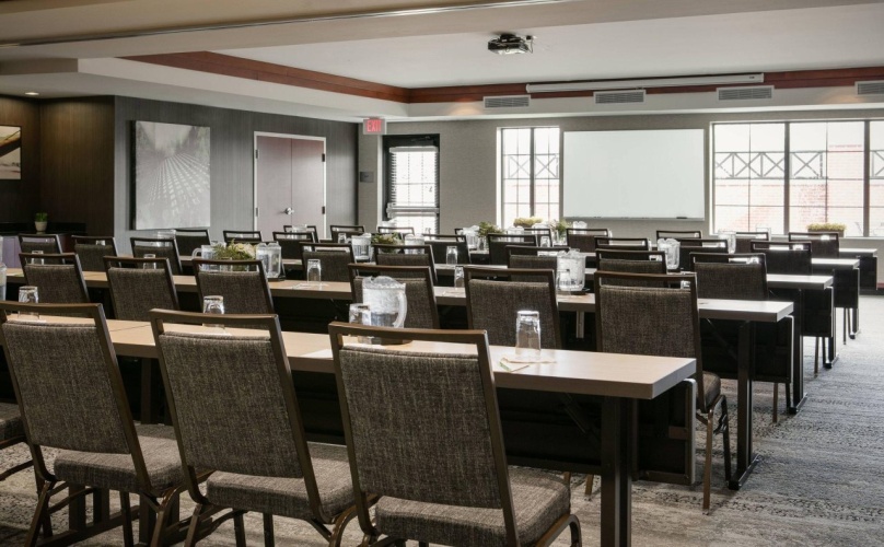 Courtyard Marriott Aksarben Village photo 17