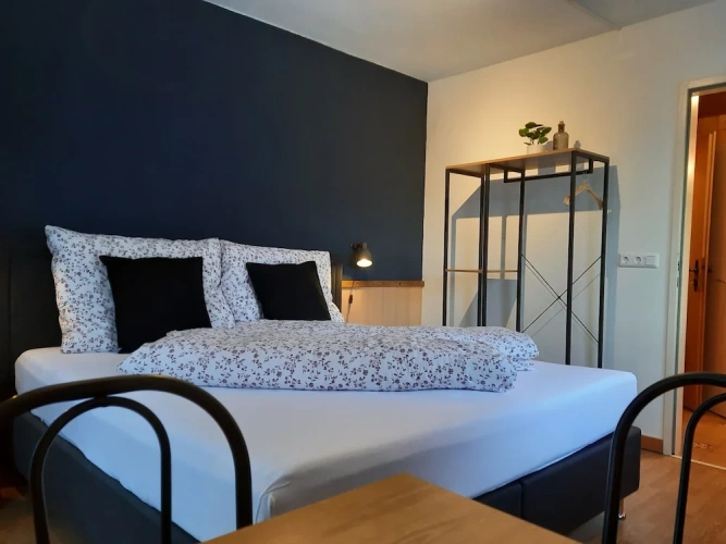 Classic Double room with balcony and with mountain view