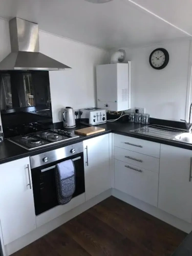 2 Bedrooms Chalet