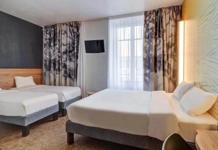 Quadruple room
