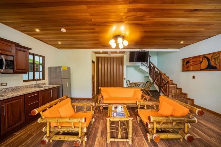 3 Bedrooms Bungalow