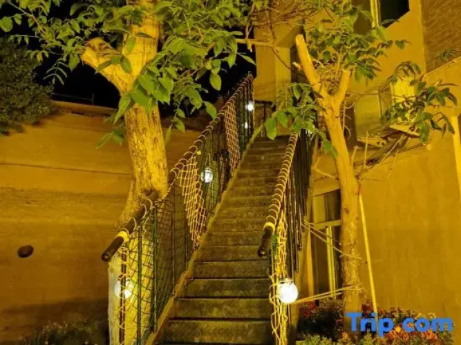 Turpan Xunmi Inn