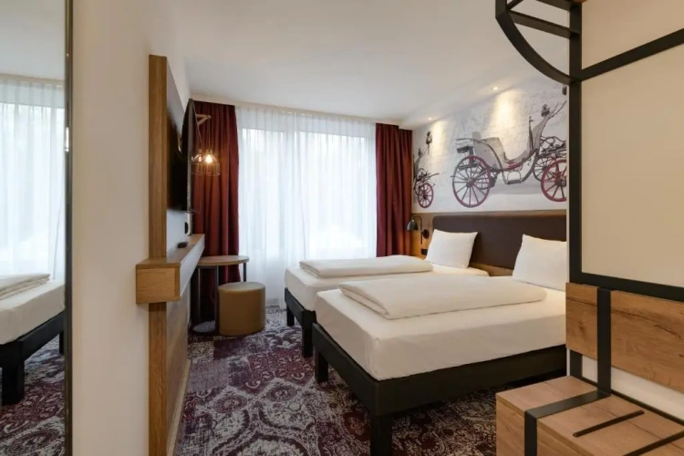 Standard Twin room